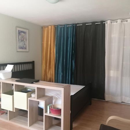 Kievaille Apartment Plaisir Luaran gambar