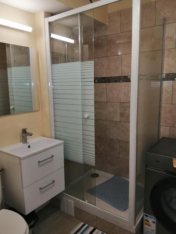 Kievaille Apartment Plaisir Luaran gambar