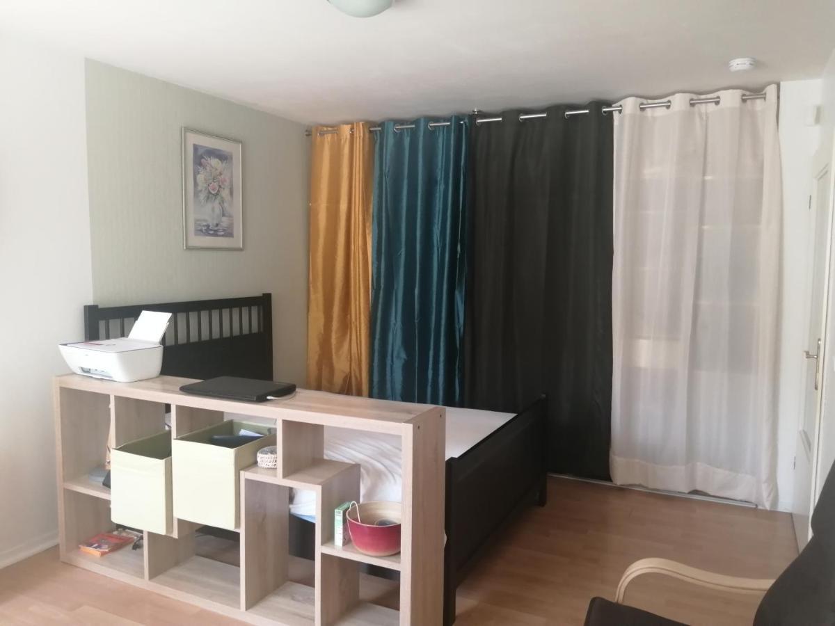 Kievaille Apartment Plaisir Luaran gambar